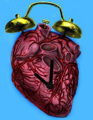 Cartoon: Dr. Strangeluv (medium) by LUIS PEREZ PEREZ tagged stangelove,time,heart
