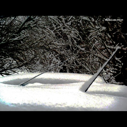 Cartoon: MH - It is Snowing! 10 (medium) by MoArt Rotterdam tagged bomen,trees,white,wit,winter,auto,car,antenna,antenne,sneeuw,snow,sneeuwkoorts,snowfever,moart,rotterdam