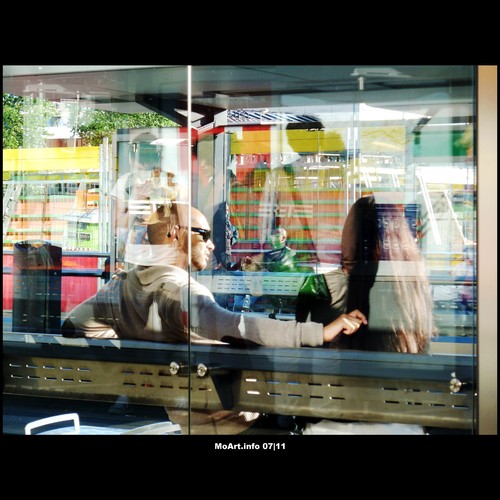 Cartoon: MoArt - Glass Reflections 4 (medium) by MoArt Rotterdam tagged tags,rotterdam,moart,moartcards,reflection,reflectie,weerspiegeling,etalage,window,station,people,mensen,wachten,waiting,tram,city