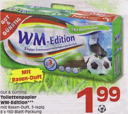 Cartoon: 3-Layer World-Cup Edition (medium) by 6aus49 tagged worldcup,wm,paper,papier,toilettenpapier,rasen,duft