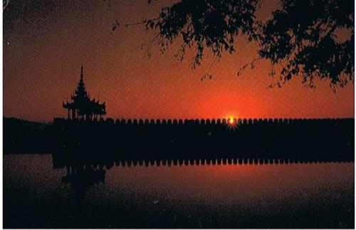Cartoon: Mandalay Sunset (medium) by RnRicco tagged myanmar,sunset,mandalay,travel,birma,burma,ricco,lake,pagoda,temple