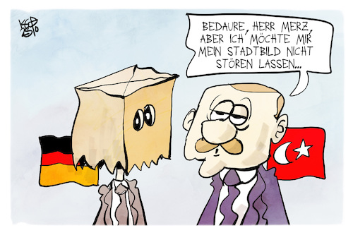 Merz trifft Erdogan (medium) Cartoon: Merz trifft Erdogan (medium) by Kostas Koufogiorgos tagged karikatur,koufogiorgos,merz,erdogan,stadtbild,tüte,rassismus,ausländer,türkei,karikatur,koufogiorgos,merz,erdogan,stadtbild,tüte,rassismus,ausländer,türkei